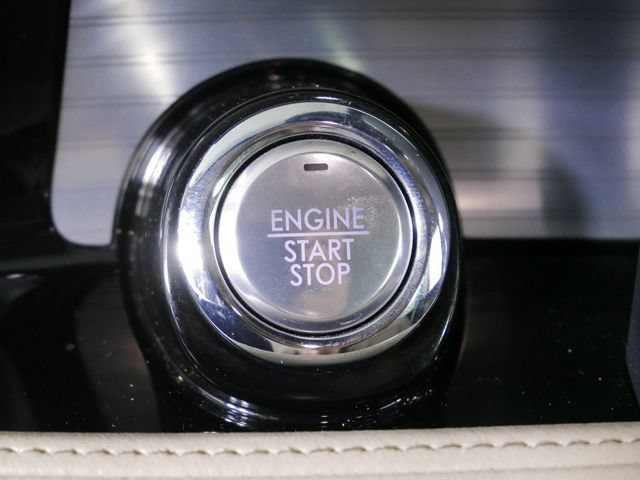 Used 2021 Lincoln Corsair AWD w/ Equipment Group 101A image 28