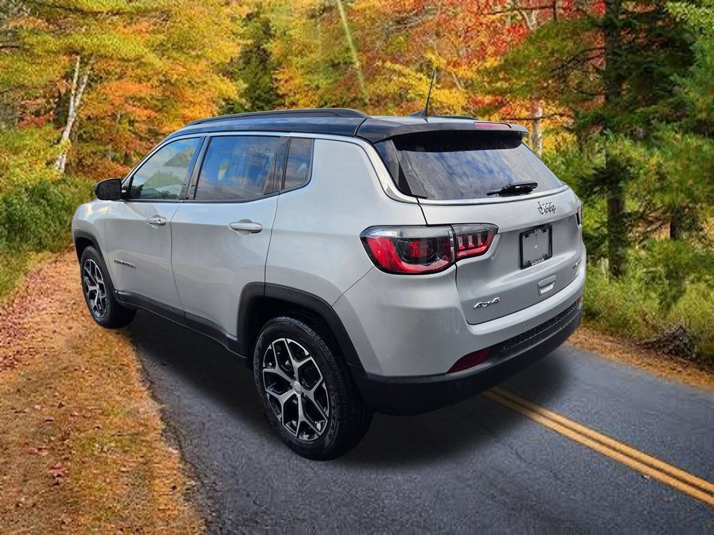 Used 2024 Jeep Compass Limited AWD/4WD image 6