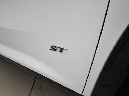 Used 2026 Buick Enclave Sport Touring AWD/4WD image 40