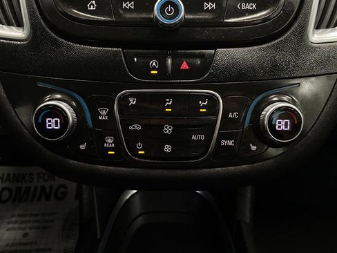 Used 2021 Chevrolet Malibu LT image 23