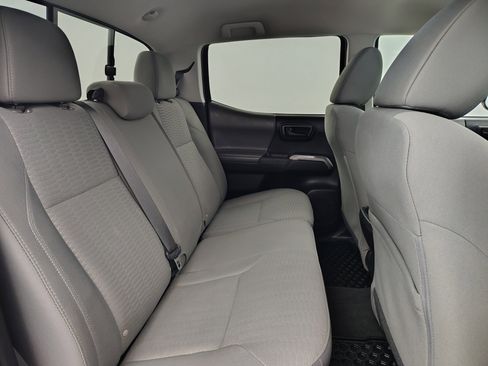 Used 2016 Toyota Tacoma SR5 image 26