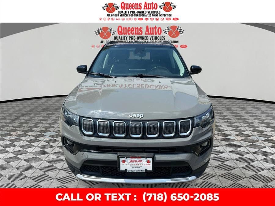 Used 2022 Jeep Compass Limited AWD/4WD image 1