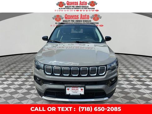 Used 2022 Jeep Compass Limited AWD/4WD image 1