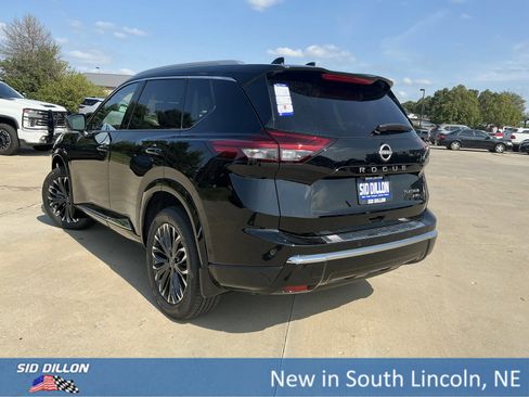 New 2025 Nissan Rogue Platinum w/ Tech Package image 3