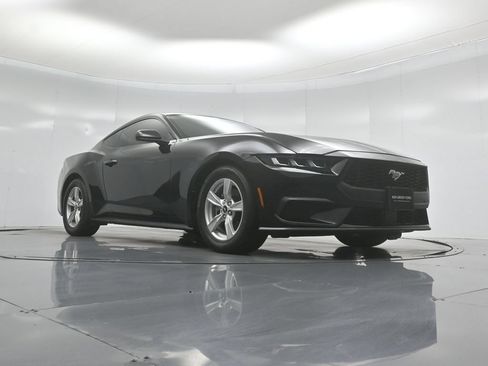 Used 2024 Ford Mustang Coupe RWD image 38