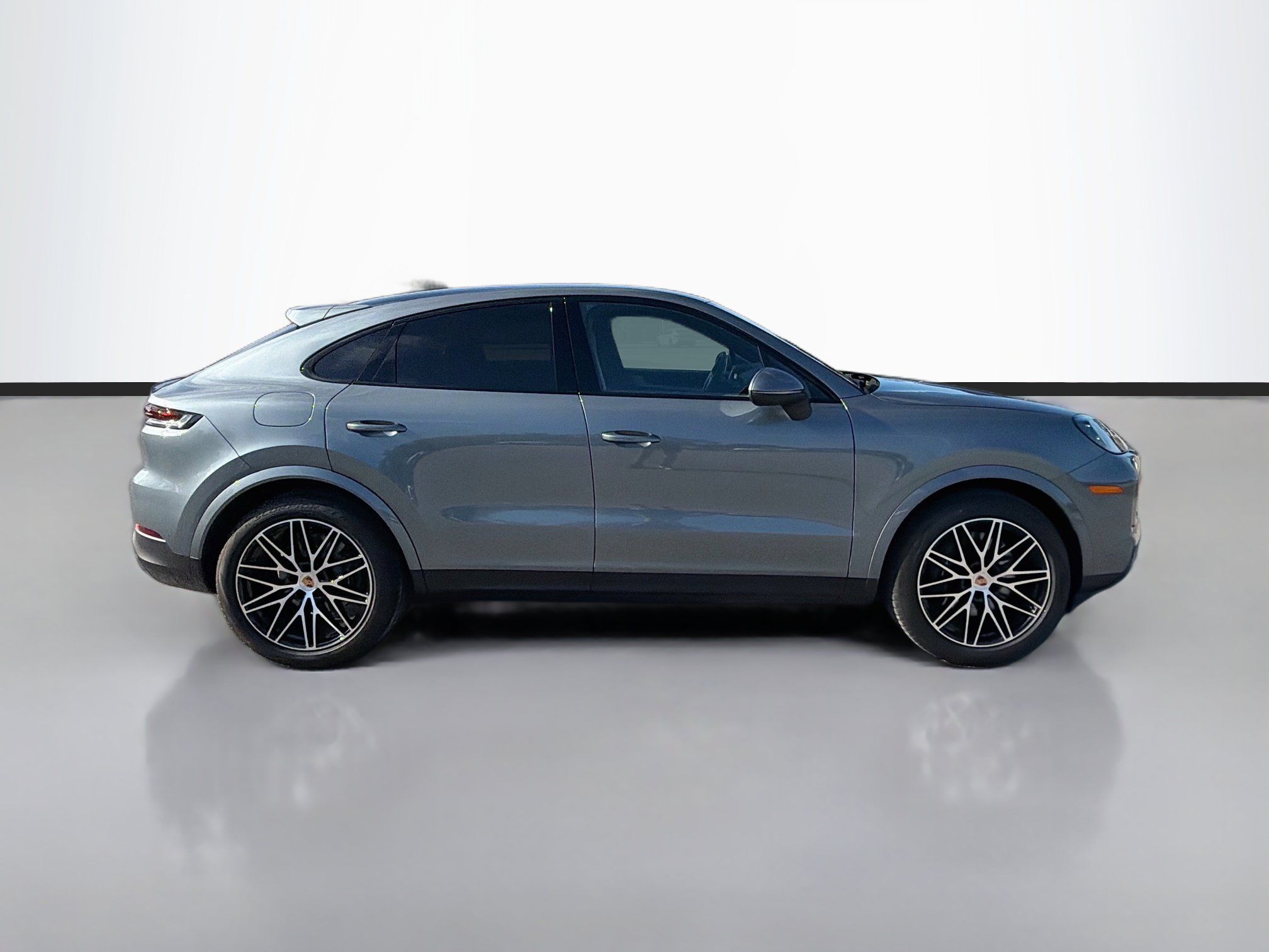 Used 2026 Porsche Cayenne Coupe AWD/4WD image 6