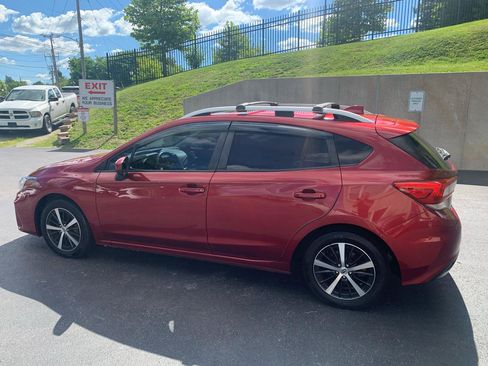 Used 2019 Subaru Impreza 2.0i Premium AWD/4WD image 3