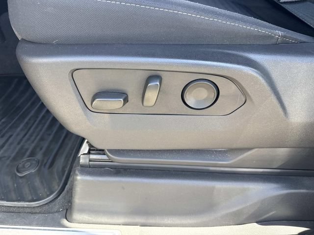 Used 2025 Chevrolet Silverado 2500 LT w/ Convenience Package AWD/4WD image 18