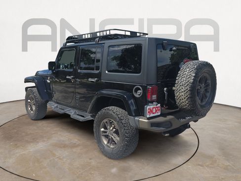 Used 2017 Jeep Wrangler Unlimited Sahara AWD/4WD image 10