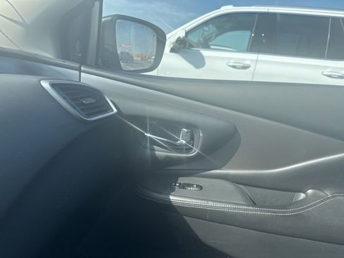 Used 2023 Nissan Murano SV image 6