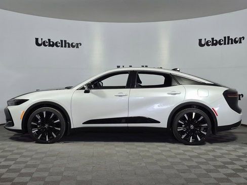 New 2026 Toyota Crown Platinum image 4