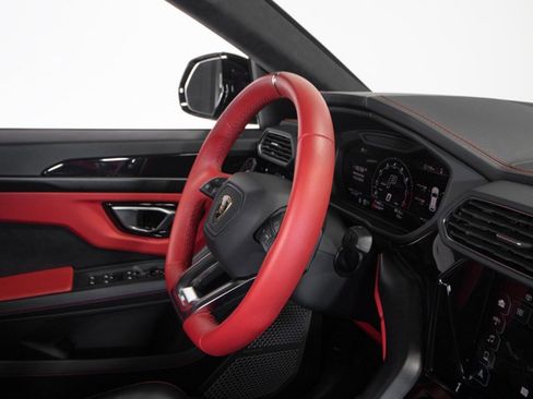 Used 2022 Lamborghini Urus image 52