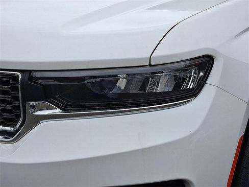 New 2025 Jeep Grand Cherokee Laredo X w/ Luxury Tech Group I image 7