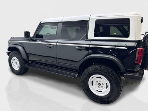 Used 2025 Ford Bronco Heritage Edition AWD/4WD image 11