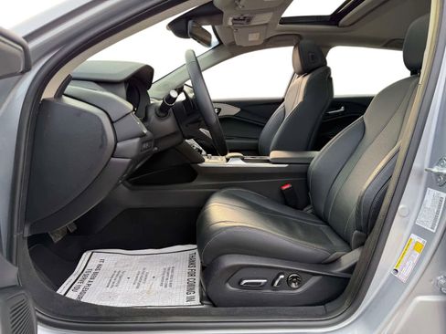 Used 2025 Acura TLX w/ Technology Package image 10
