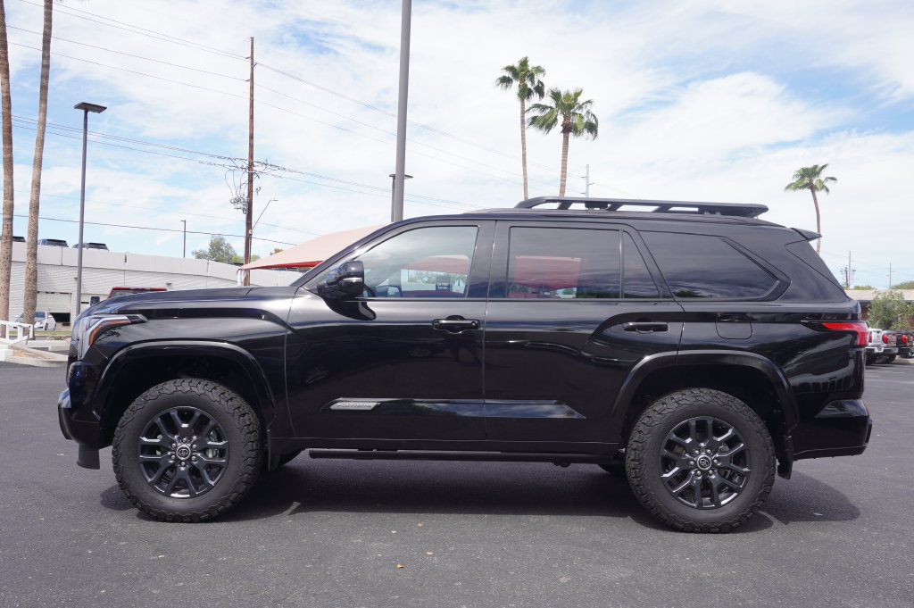 Used 2023 Toyota Sequoia Platinum AWD/4WD image 2