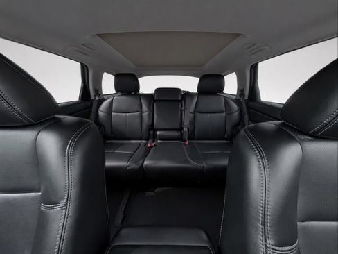 Used 2015 Nissan Pathfinder Platinum w/ Cargo Package FWD image 21