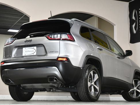Used 2019 Jeep Cherokee Limited image 85