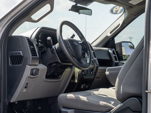 Certified 2019 Ford F150 XLT AWD/4WD image 19