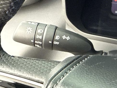 Used 2024 Toyota Sequoia Platinum image 45