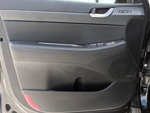 Used 2023 Hyundai Palisade Limited w/ Cargo Package image 10