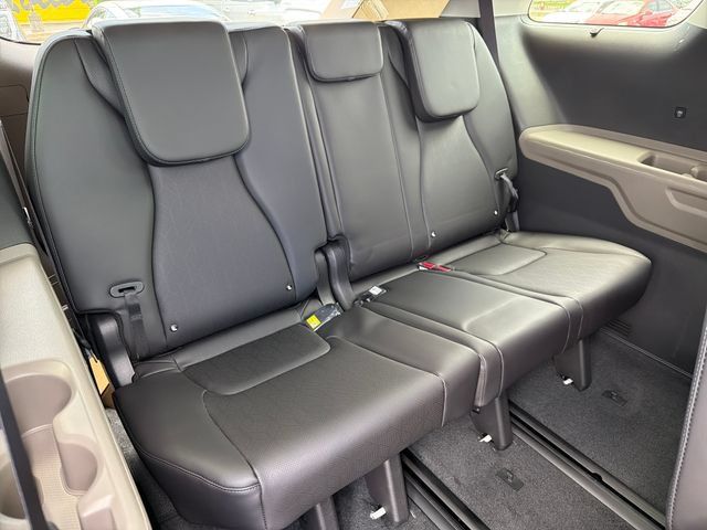 New 2026 Kia Carnival EX FWD image 23