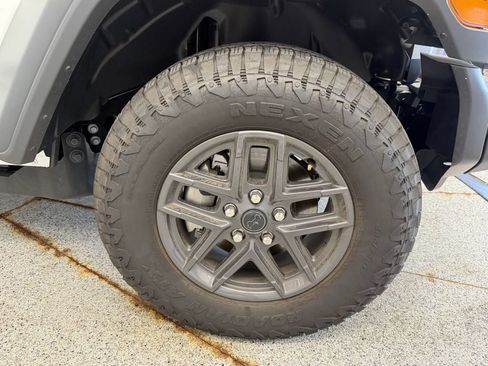 Certified 2026 Jeep Wrangler Unlimited Sport AWD/4WD image 6