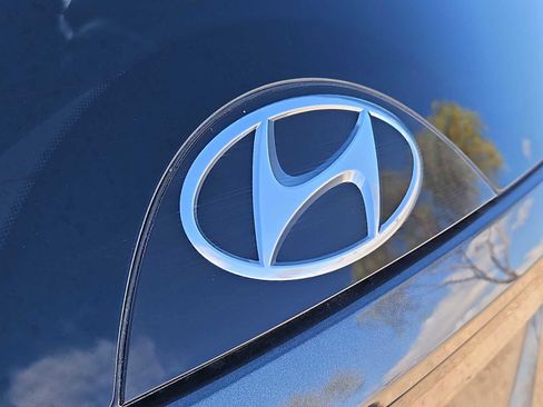 Certified 2023 Hyundai Tucson SEL image 11