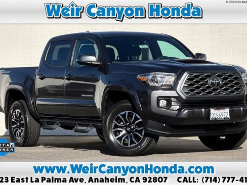 Used 2020 Toyota Tacoma TRD Sport image 1