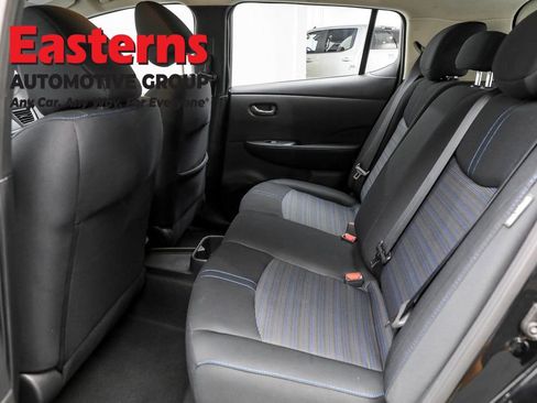 Used 2023 Nissan Leaf S image 21