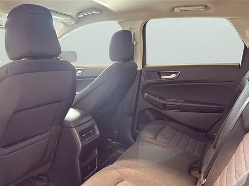 Used 2021 Ford Edge SE FWD image 17