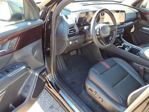 New 2026 Chevrolet Traverse RS w/ LPO, Floor Liner Package image 10