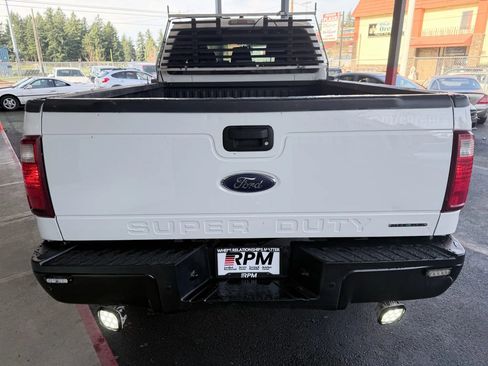 Used 2014 Ford F250 XL w/ Camper Package image 6