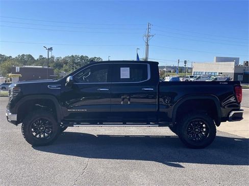 Used 2022 GMC Sierra 1500 SLT w/ SLT Premium Plus Package image 5