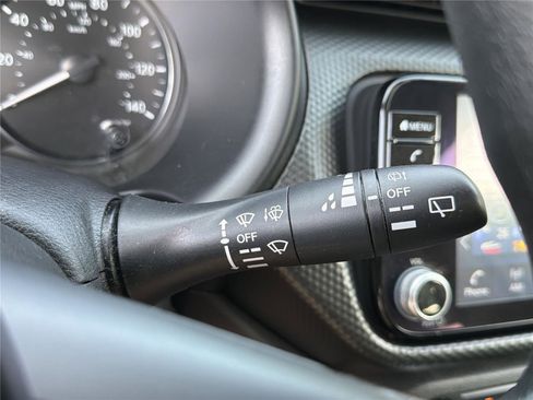 Used 2023 Nissan Kicks SV FWD image 15