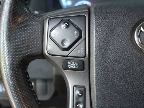 Used 2020 Toyota Tacoma TRD Sport AWD/4WD image 16