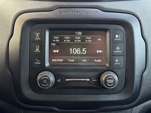 Used 2017 Jeep Renegade Trailhawk AWD/4WD image 19