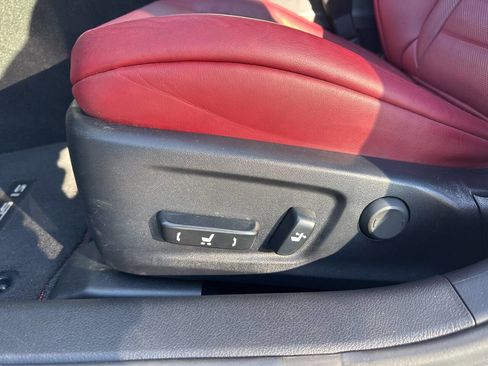 Used 2017 Lexus IS 300 AWD image 33