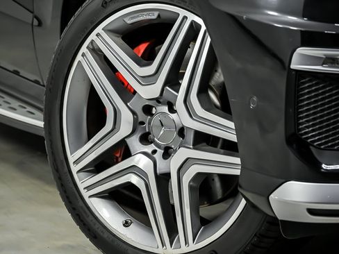 Used 2012 Mercedes-Benz ML 63 AMG 4MATIC image 3