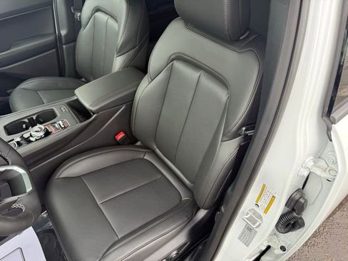 New 2026 Jeep Cherokee Limited image 17