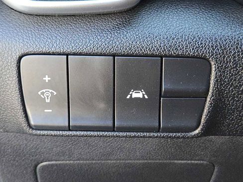 Used 2020 Kia Sportage LX image 21