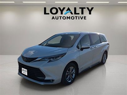 Used 2021 Toyota Sienna Platinum