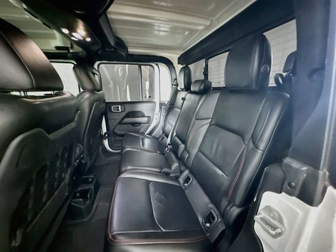 Used 2022 Jeep Gladiator Rubicon w/ Cold Weather Group AWD/4WD image 27