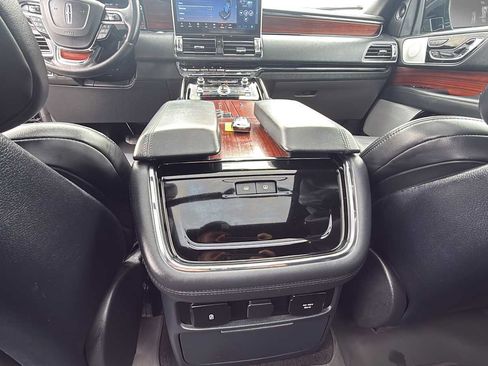 Used 2023 Lincoln Navigator Reserve image 33