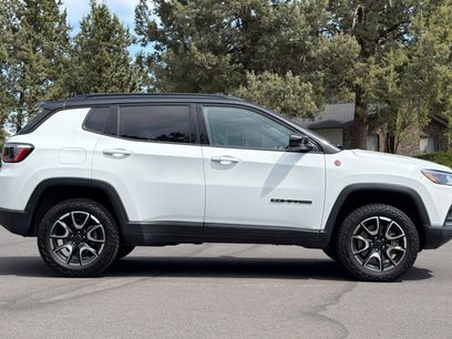 Used 2025 Jeep Compass Trailhawk