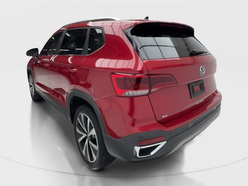 Used 2022 Volkswagen Taos SE FWD image 10