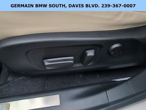 Used 2022 Lexus RX 350L Premium w/ Premium Package image 10