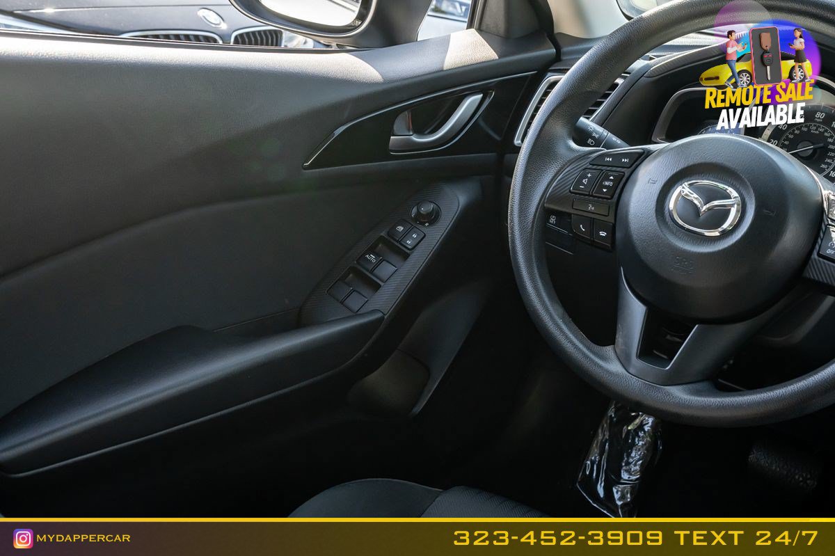 Used 2016 MAZDA MAZDA3 i Sport FWD image 17