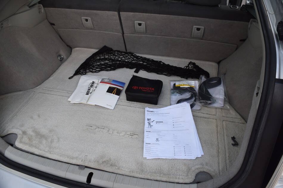 Used 2010 Toyota Prius Two w/ Preferred Accessory Pkg FWD image 72