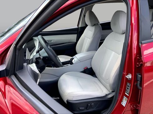 Used 2025 Hyundai Tucson SEL FWD image 8